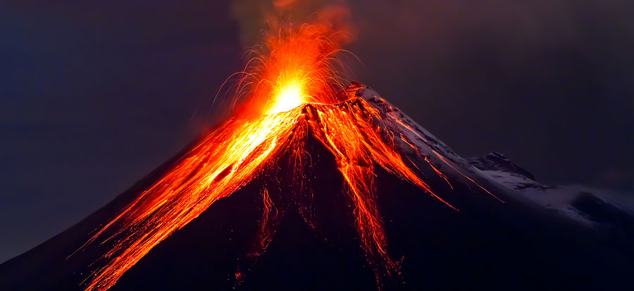 Tungurahua-Volcano-eruption